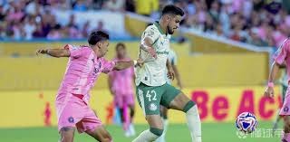 G联盟场均17.5分！美记：太阳与杰登-沙克尔福德签Exhibit 10合同